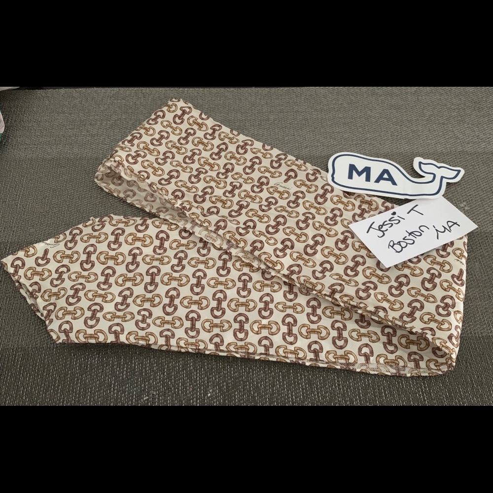 ❌sold❌ EUC gucci scarf from bucket hat